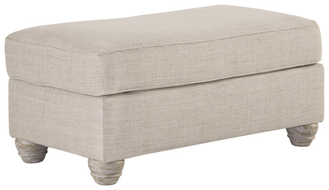 Traemore Benchcraft Ottoman