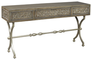 Quinnland Signature Design by Ashley Sofa Table