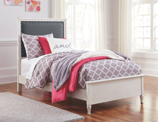 Signature Design by Ashley Faelene Twin Upholstered Bed