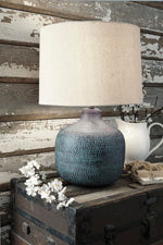 Malthace Signature Design by Ashley Table Lamp