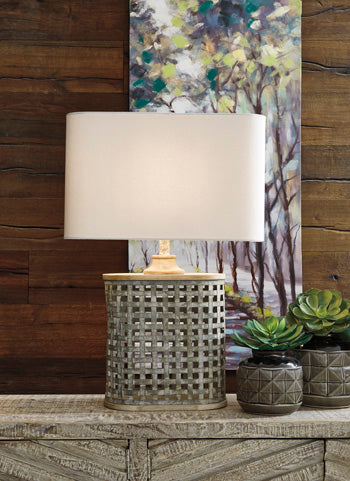 Deondra Signature Design by Ashley Table Lamp