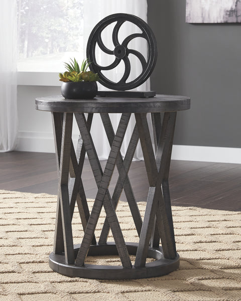 Sharzane Signature Design by Ashley End Table